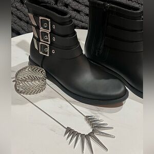 Nordstrom Rain Booties & Express Jewelry Set